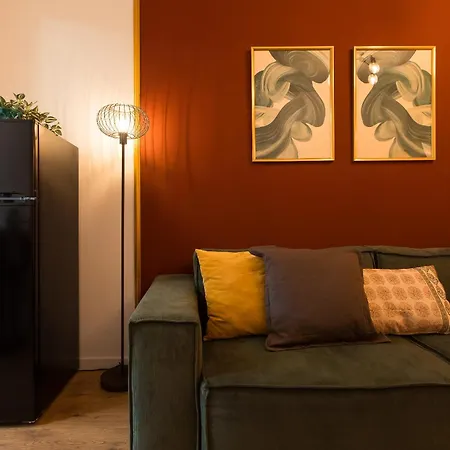 Апартаменты Quiet Modern 1-bedroom In Ivory Pipera